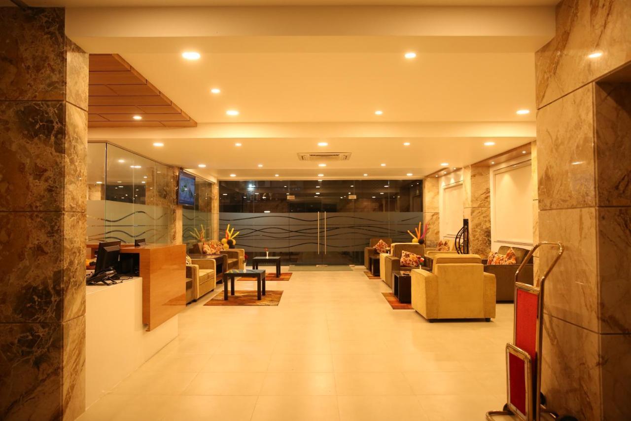 Mg Iris Hotel Tirupati Eksteriør billede
